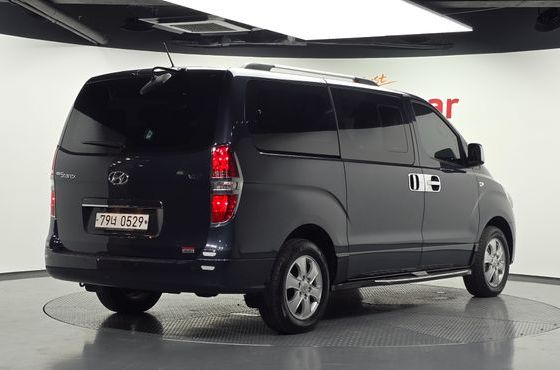 Hyundai Starex 4WD 11-Seater Wagon Smart — пробег 46 009 км — фото 2 из 5