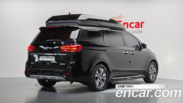 Kia Carnival из Кореи Encar
