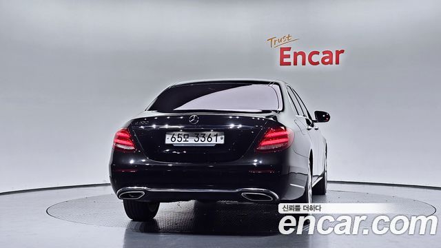 Mercedes-Benz E-Class из Кореи Encar