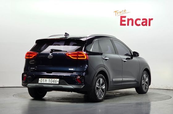 Kia Niro Noblesse — пробег 103 413 км — фото 2 из 5