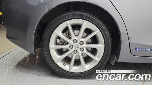 Lexus CT200h 1.8 Compact Luxury ZWA10 — пробег 71 743 км — фото 5 из 5
