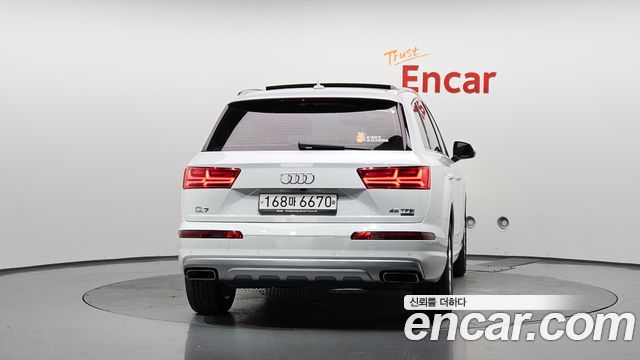 Audi Q7 из Кореи Encar