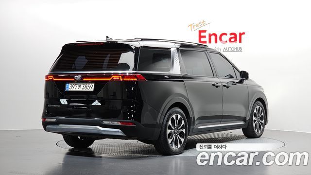 Kia Carnival из Кореи Encar