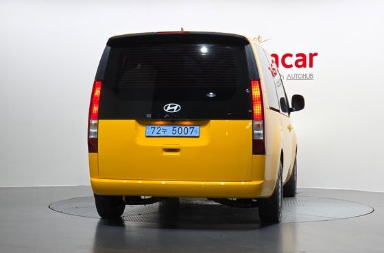 Hyundai Staria EV Tourer 11-Seater Modern — пробег 2 826 км — фото 4 из 5
