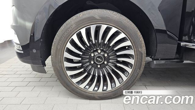 Lincoln Navigator 3.5L — пробег 67 091 км — фото 5 из 5