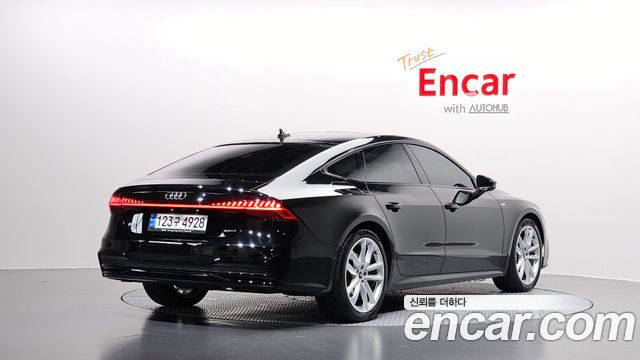 Audi A7 55 TFSI e Quattro Premium — пробег 51 945 км — фото 2 из 5