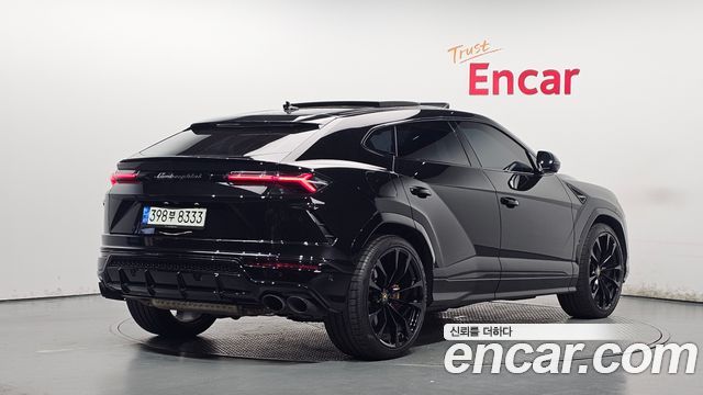 Lamborghini Urus из Кореи Encar