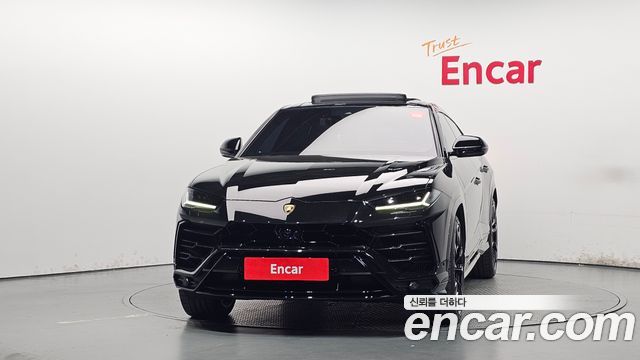Lamborghini Urus из Кореи Encar