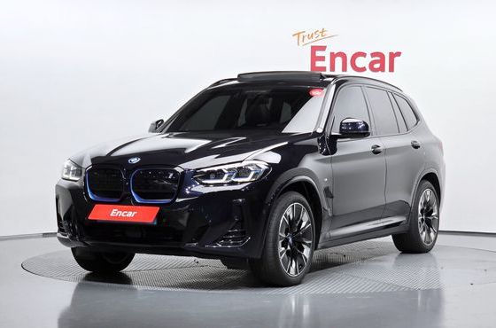 BMW iX3 M Sports — пробег 33 353 км — фото 1 из 5
