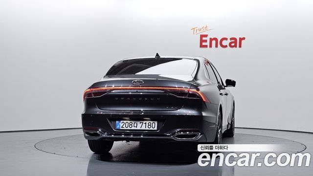 Hyundai Grandeur из Кореи Encar
