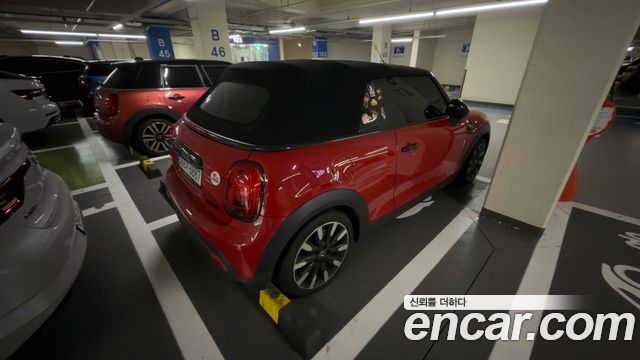 Mini Cooper Convertible Classic Launch Pack Third Generation — пробег 37 325 км — фото 2 из 5