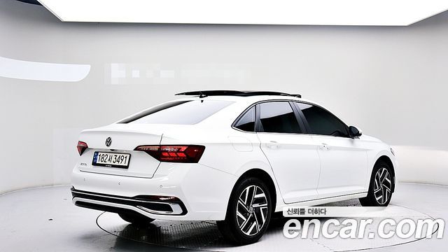 Volkswagen Jetta 1.5 TSI Prestige — пробег 27 896 км — фото 3 из 5