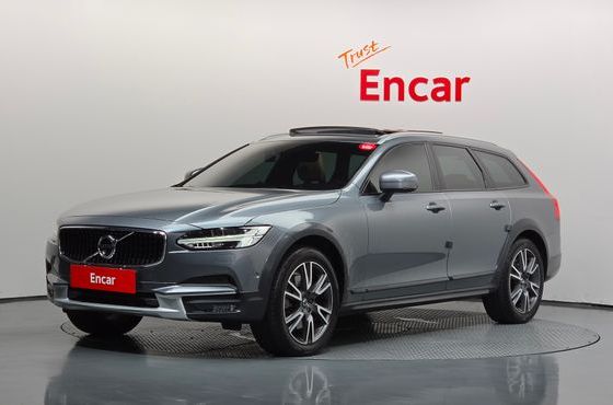 Volvo V90 T5 Pro AWD — пробег 165 500 км — фото 1 из 5