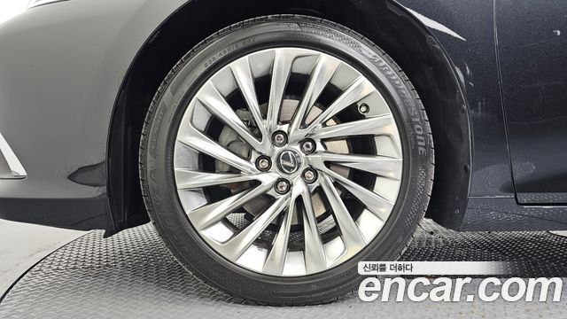Lexus ES из Кореи Encar