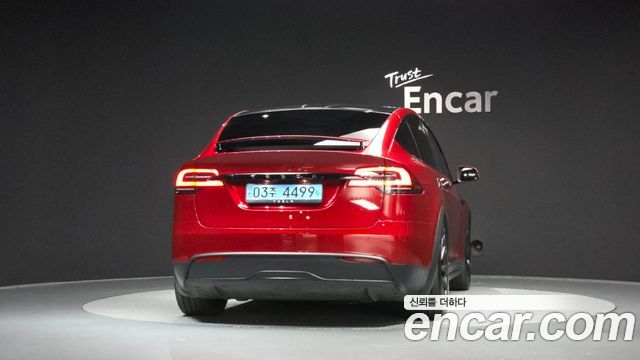 Tesla Model X AWD — пробег 74 197 км — фото 4 из 5