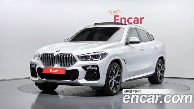 BMW X6 xDrive40i M Sport — пробег 43 112 км — фото 1 из 5