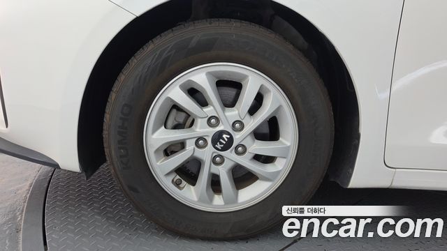 Kia K3 из Кореи Encar