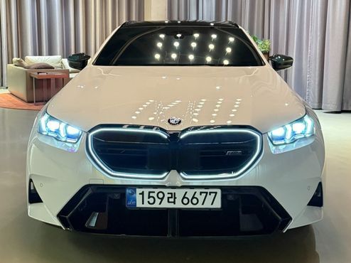BMW M5 M5 Touring — пробег 4 000 км — фото 3 из 5