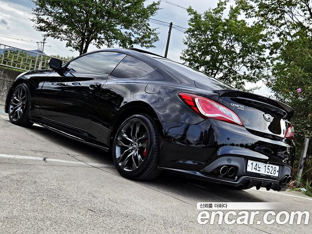 Hyundai Genesis из Кореи Encar