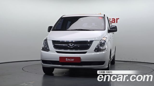 Hyundai Starex 12-Seater Wagon CVX Deluxe — пробег 123 576 км — фото 3 из 5