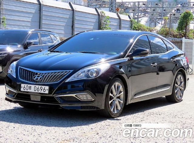 Hyundai Grandeur HG300 Exclusive Special — пробег 208 347 км — фото 2 из 5