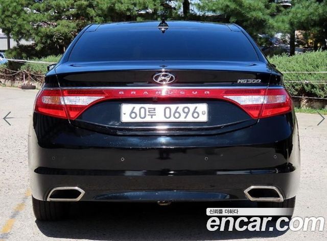 Hyundai Grandeur HG300 Exclusive Special — пробег 208 347 км — фото 4 из 5