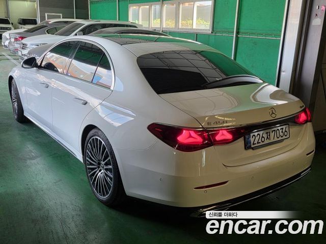 Mercedes-Benz E-Class из Кореи Encar