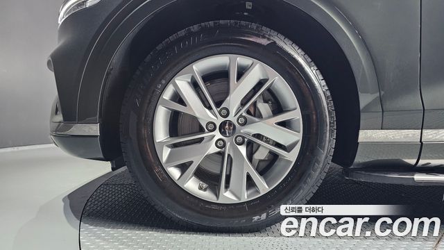 Genesis GV70 2.5T Gasoline AWD — пробег 12 124 км — фото 5 из 5