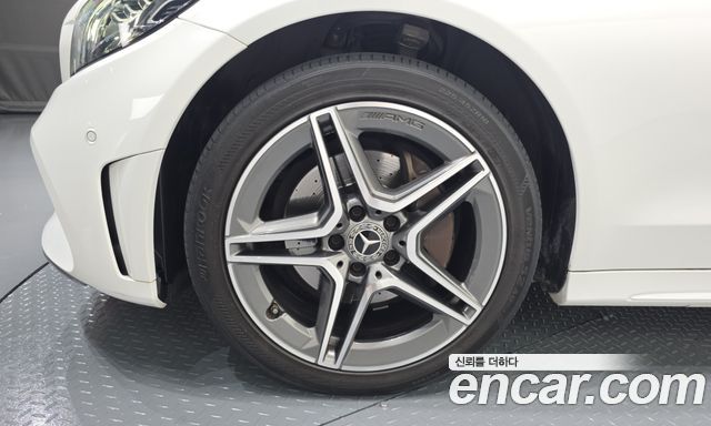 Mercedes-Benz C-Class C220 d 4MATIC AMG Line — пробег 70 803 км — фото 5 из 5