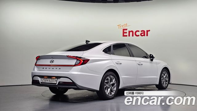 Hyundai Sonata 2.0 Premium — пробег 96 994 км — фото 2 из 5