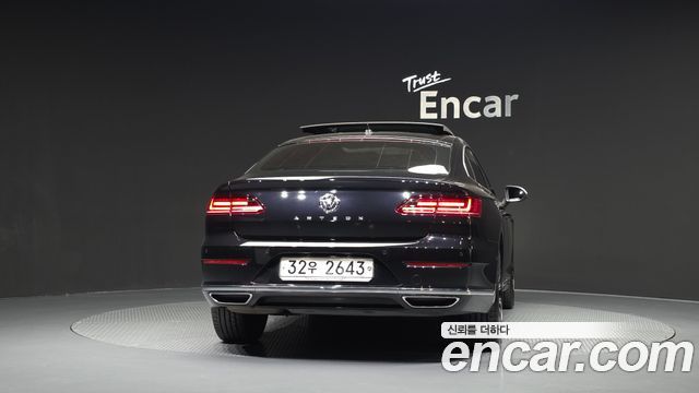 Volkswagen Arteon 2.0 TDI Premium — пробег 134 730 км — фото 4 из 5