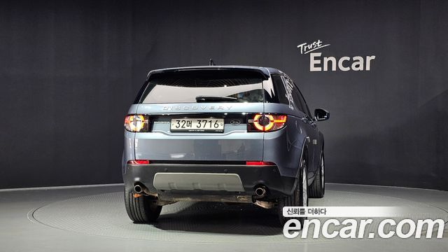 Land Rover Discovery Sport 2.0 TD4 SE — пробег 82 805 км — фото 4 из 5