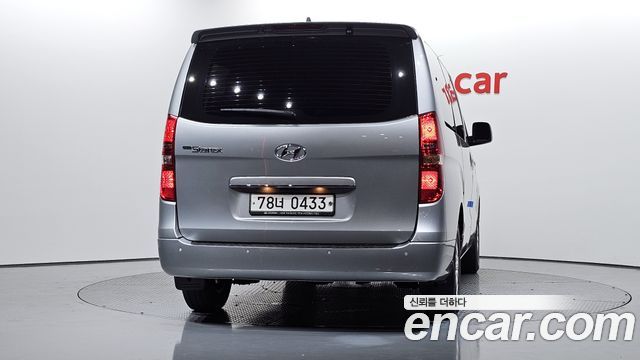 Hyundai Starex 12-Seater LPi Wagon Smart — пробег 166 576 км — фото 4 из 5