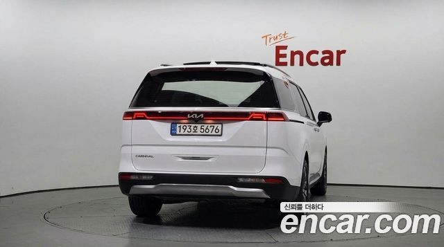 Kia Carnival из Кореи Encar