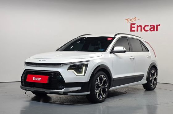 Kia Niro Prestige — пробег 35 157 км — фото 1 из 5