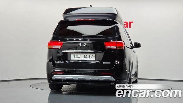 Kia Carnival из Кореи Encar