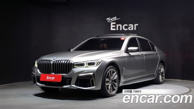 BMW 7-Series M760Li xDrive — пробег 45 318 км — фото 1 из 5
