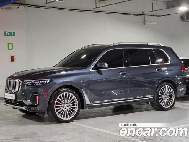 BMW X7 xDrive 40i Design Pure Excellence 6-Seater — пробег 47 000 км — фото 1 из 5