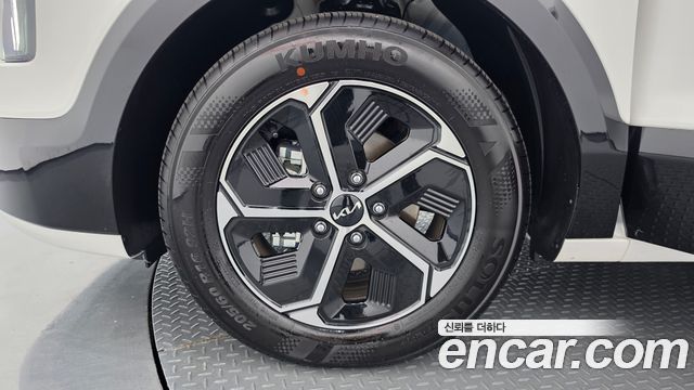 Kia Niro Prestige — пробег 2 271 км — фото 5 из 5