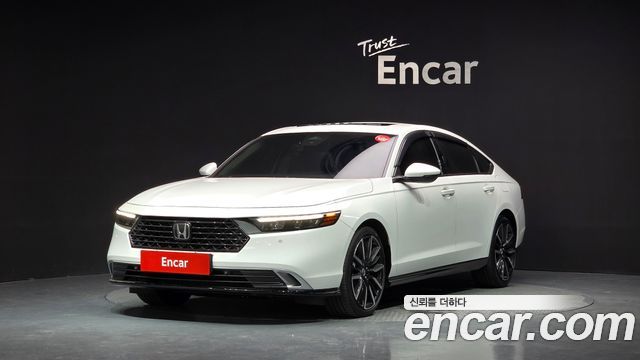 Honda Accord 2.0 Hybrid Touring — пробег 38 103 км — фото 1 из 5