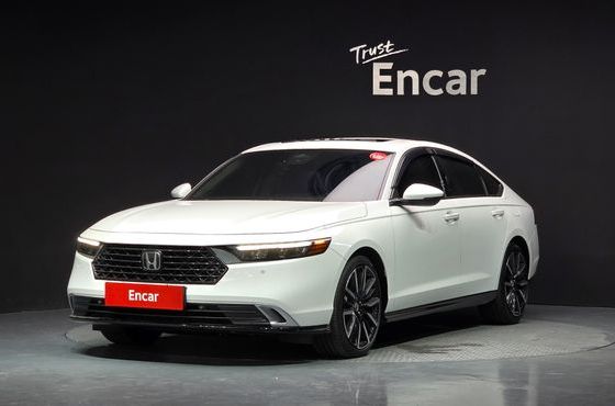 Honda Accord 2.0 Hybrid Touring — пробег 38 103 км — фото 1 из 5