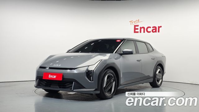 Kia EV4 Standard 2WD Air — пробег 18 979 км — фото 1 из 5