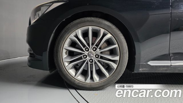 Hyundai Genesis из Кореи Encar