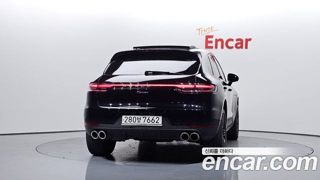 Porsche Macan из Кореи Encar