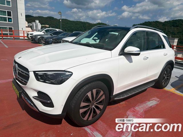 Mercedes-Benz GLE-Class GLE350 4MATIC — пробег 5 837 км — фото 1 из 4