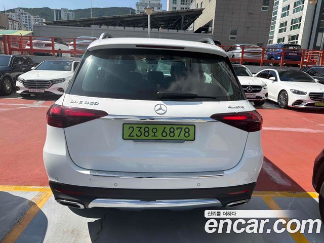 Mercedes-Benz GLE-Class GLE350 4MATIC — пробег 5 837 км — фото 3 из 4
