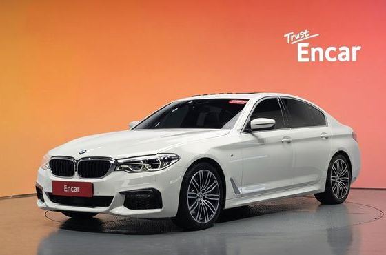 BMW 5-Series 530i xDrive M Sport Package Plus — пробег 28 350 км — фото 1 из 5