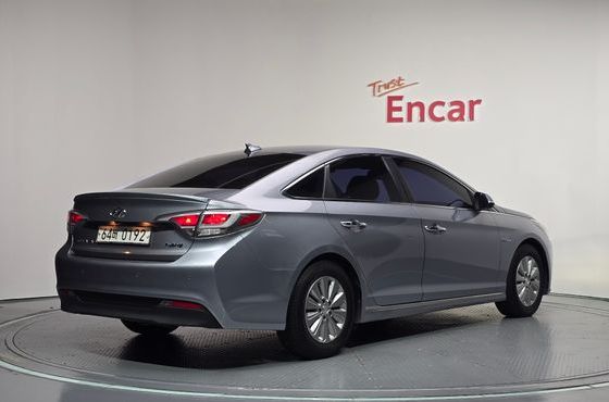 Hyundai Sonata 2.0 HEV Modern — пробег 86 030 км — фото 2 из 5
