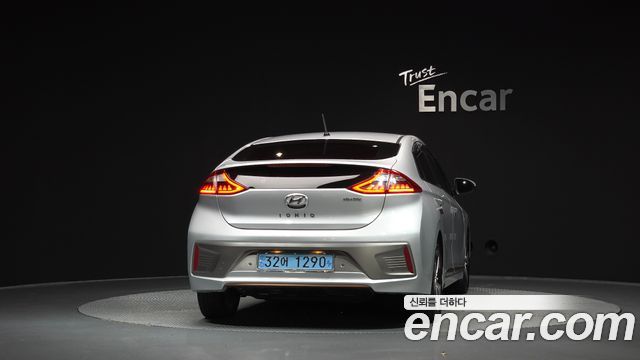Hyundai Ioniq из Кореи Encar