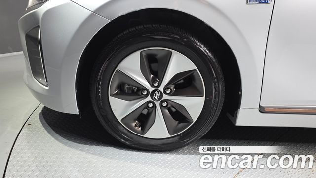 Hyundai Ioniq из Кореи Encar